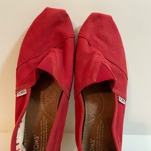 Red Toms with leather insole sz 10